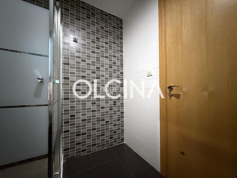 Foto caf8cc49-84f5-4e44-8855-c3576710038f. Flat with heating parking in Eixample Alcoi
