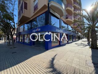 Lloguer Local Comercial a Altabix. Amplio local comercial en altabix, elche  oportunidad de alquile