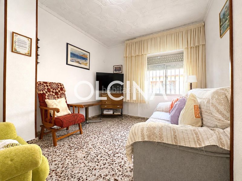 Foto 8104c327-c52d-42e4-9bfd-1f2da865b3ec. Casa con parcheggio in Ibi