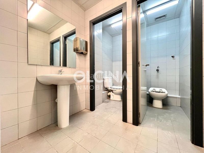 Foto 73f01eed-772e-4c9e-961a-affd55a4391e. Lloguer local comercial a Ibi