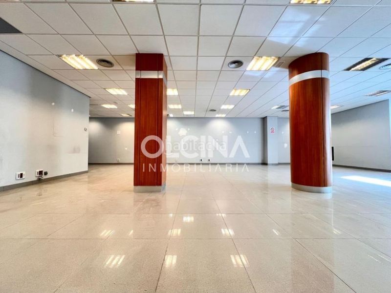 Foto b1be25e9-1428-4664-bccb-d42f4091bd7c. Lloguer local comercial a Ibi