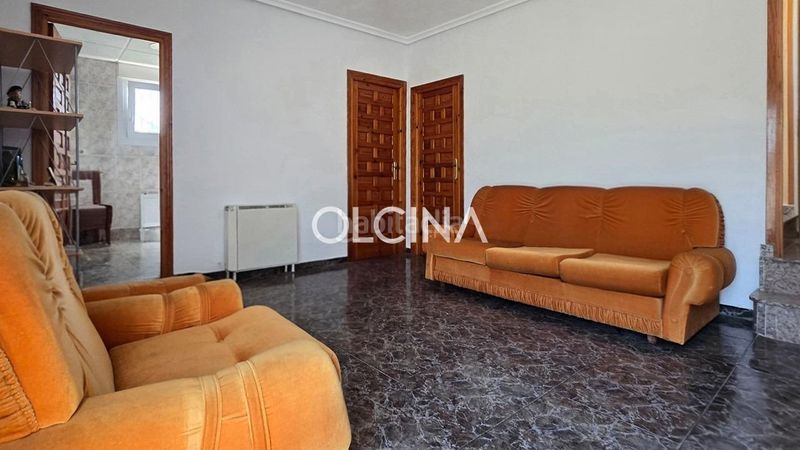 Foto 1ae7238d-e66e-4e84-bdf5-55076b4cc3da. Casa amb calefacció aparcament piscina a Banyeres de Mariola