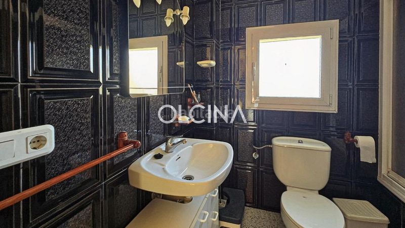 Foto 23166408-3c6c-47bc-842b-cdac4e4e3a9a. Casa amb calefacció aparcament piscina a Banyeres de Mariola