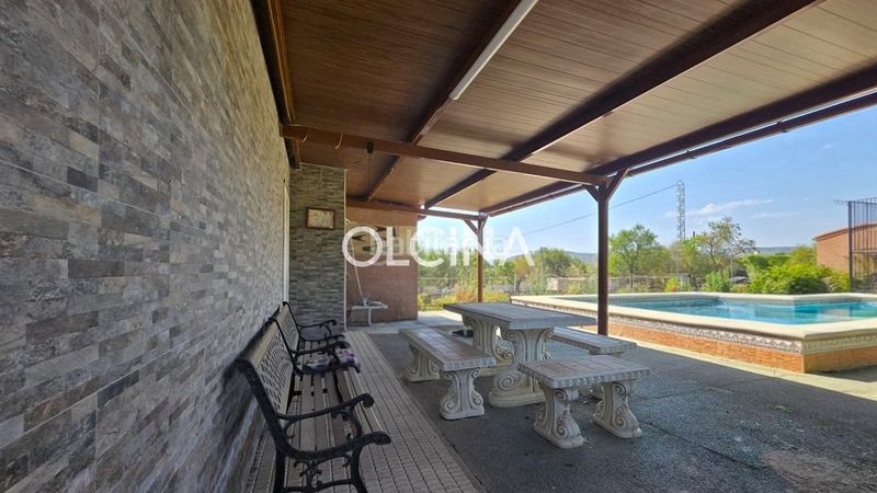 Foto 4dbc1155-946f-496d-818c-3bbbcd7a76bd. Casa amb calefacció aparcament piscina a Banyeres de Mariola