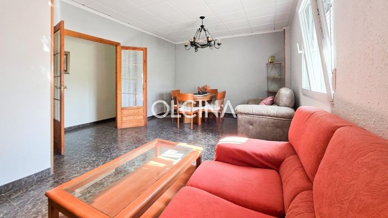 Foto d47adc1c-7c3f-41eb-8805-85048b753949. Casa amb calefacció aparcament piscina a Banyeres de Mariola