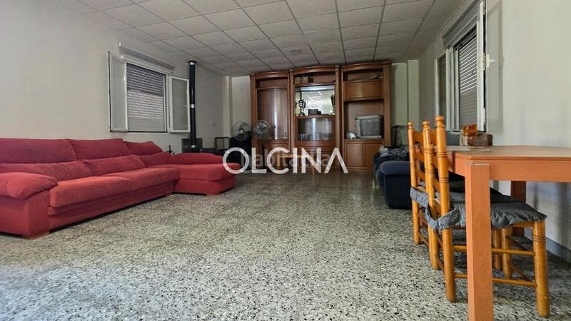Foto fd069bd9-10d8-4106-9c32-cf8ed80f9a56. Casa amb calefacció aparcament piscina a Banyeres de Mariola