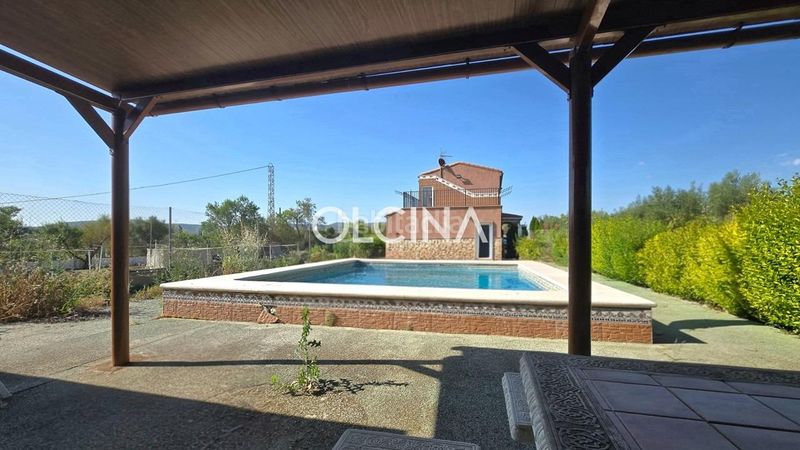 Foto fff83863-c671-4a9a-9eb7-65d33a7fe5b4. Casa amb calefacció aparcament piscina a Banyeres de Mariola