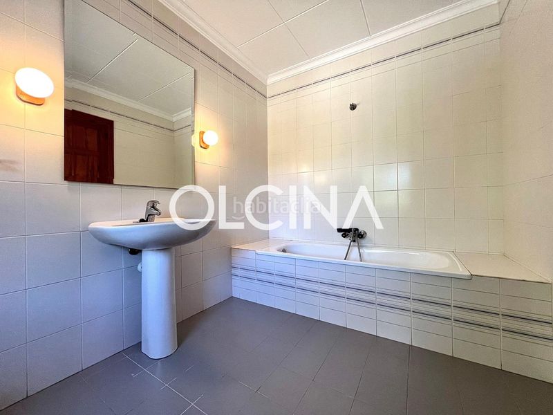 Foto a27cef75-2a39-4daa-8716-200ae95ef490. Xalet amb piscina a Cocentaina