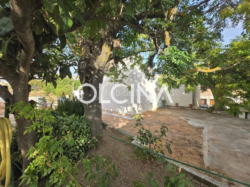 Foto f68e86d5-ce88-434a-82f8-5a103639661b. Masia a Banyeres de Mariola