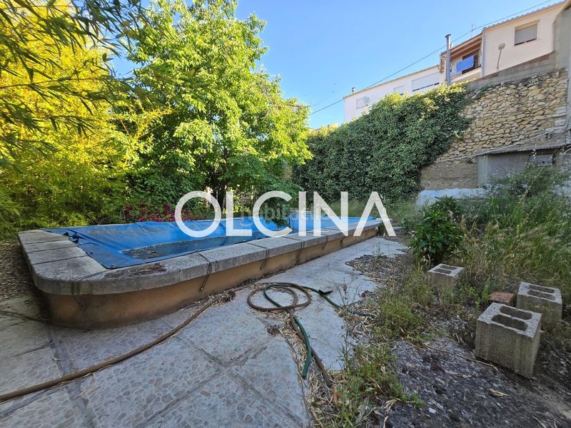 Foto d715d7f4-ef92-4163-9641-7a40624501ea. Casa a Banyeres de Mariola