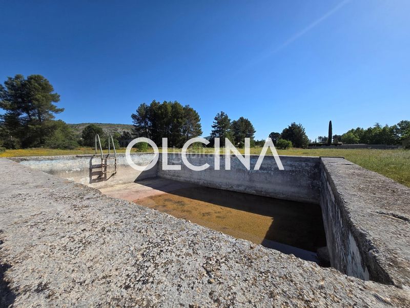 Foto abff6667-aec3-4d6c-9924-bf322c3b0e68. Masia amb aparcament piscina a Banyeres de Mariola