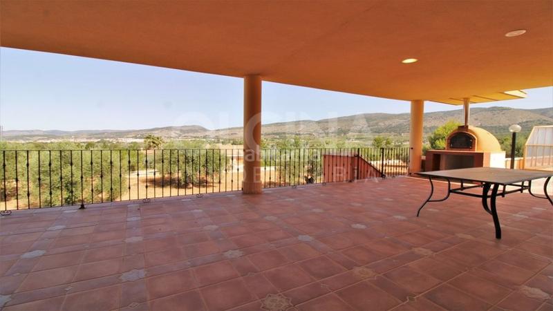 Foto 6adb040c-dfaa-4714-8cac-245d7f357f1c. Maison avec parking dans Ibi