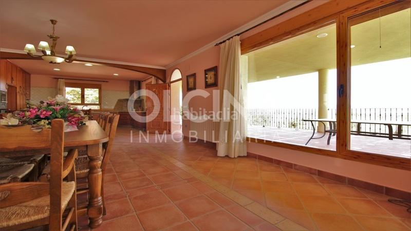 Foto 85b341ed-362e-4c93-953d-e271b992d711. Maison avec parking dans Ibi