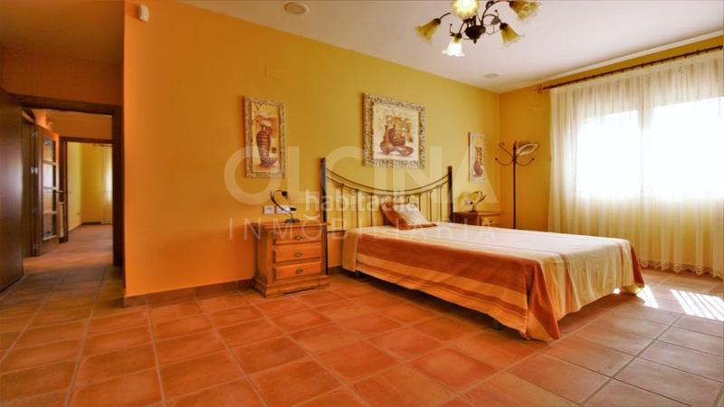 Foto 9612827d-1b21-4526-8bce-a58cc05adc28. Maison avec parking dans Ibi