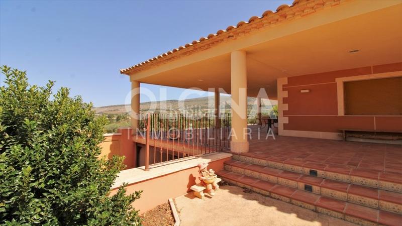 Foto e686251a-b87c-483f-8da2-ac18622273ca. Maison avec parking dans Ibi