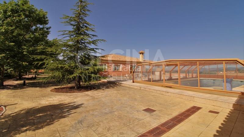 Foto fcfa3742-82ca-42d5-9ea7-0b6192cb31ef. Maison avec parking dans Ibi