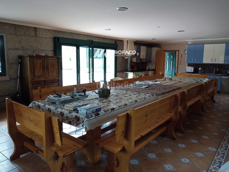 Foto 5527996f-66b8-4765-be15-577d255b53a3. Xalet amb calefacció aparcament a Carballiño (O)