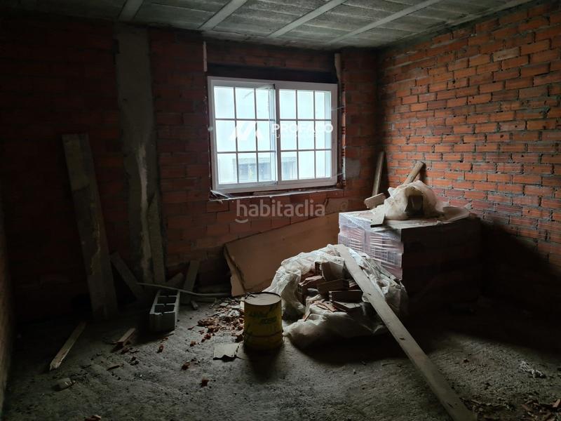 Foto 0c98462c-7bc1-45eb-aa40-211625307e09. Maison jumelée avec parking dans San Lázaro - Meixonfrío Santiago de Compostela