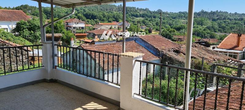 Foto 64f6fa8d-bb1f-4eb1-ac92-3d5f42e9565f. Casa adossada amb calefacció aparcament a Maside