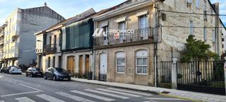 Casa  Compostela. O carballiño avda compostela