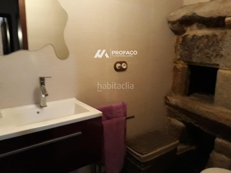 Foto b8ddc123-451f-4091-aa4f-72934fbfb684. Casa en Beade