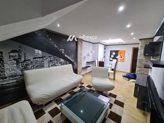 Location Attique  Compostela. Av compostela  carballiño