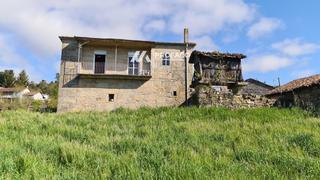 Casa  N/a. Faramontaos de cea  ourense