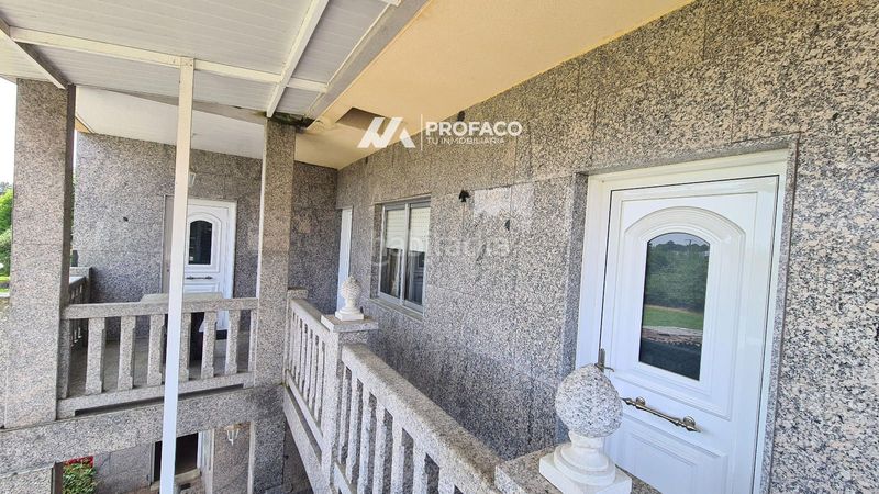 Foto 0170bcc2-b996-4ed8-a461-0bb72a39808f. Casa amb aparcament a San Amaro