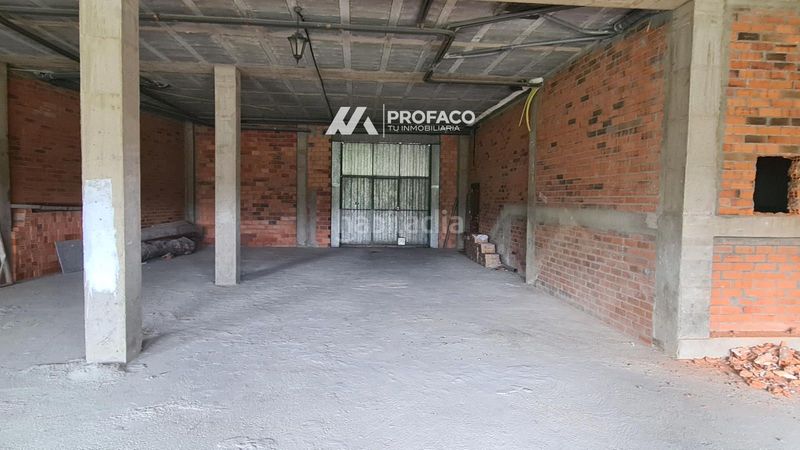 Foto f94313f5-1807-4e77-8d4c-1f21d912f9ae. Local comercial a Carballiño (O)