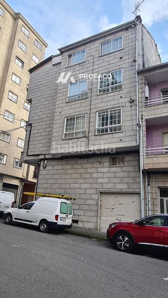 Foto b23bd346-b082-4bf7-9525-cc14e00729ae. Edificio in Carballiño (O)