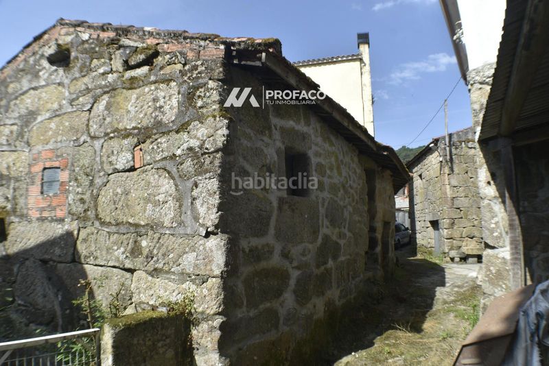 Foto 8918946a-1468-43e2-93fb-f9fa111ab248. Casa adossada a Punxín