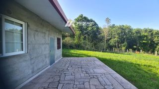 Casa  A igrexa - pq veiga. Veiga  carballi�o