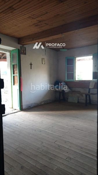 Foto d981f83b-d090-44d0-a247-3b792dae2616. Casa amb aparcament a Piñor
