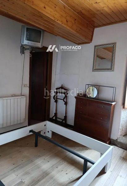 Foto b8b9952f-625e-4662-94d9-33377447c08c. Casa amb calefacció aparcament a Dozón
