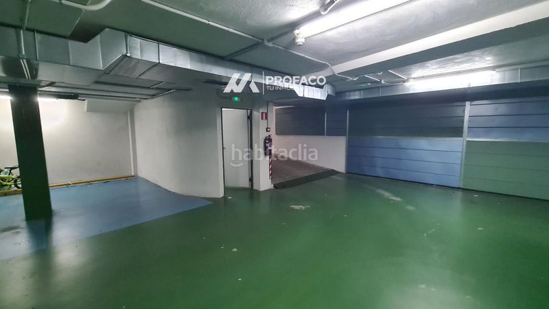 Foto ac830d28-73cb-4729-bc4a-814071eba62f. Aparcament cotxe a Carballiño (O)