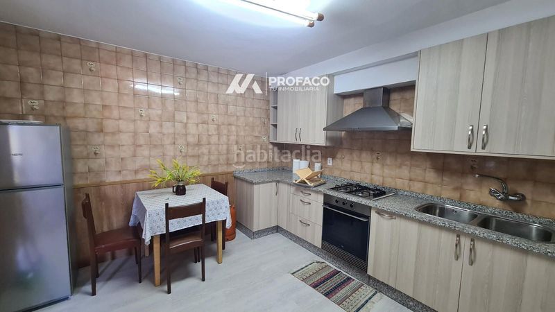 Foto 4878e676-677a-4fc0-81fe-2b16bcaf2b10. Casa amb calefacció aparcament a Piñor