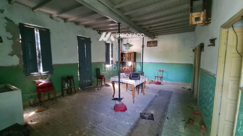 Foto 71f435d0-dda2-4d55-931f-b2d75481e618. Casa a Carballiño (O)