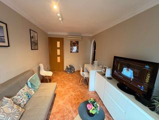 Appartement  Avinguda de severo ochoa. Junto finestrelles, piso 3 hab. reformado, listo para entrar a v