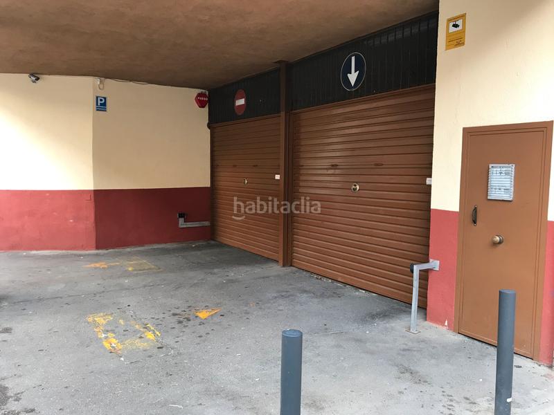 Foto 456db703-5c04-4e79-956d-cdbd1106d667. Aparcament de moto a carrer de barcelona 21 a Centre Hospitalet de Llobregat (L´)