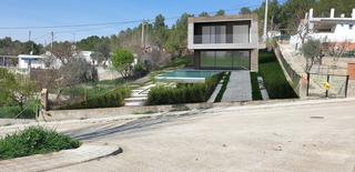 Terreny residencial  Avinguda del riu
