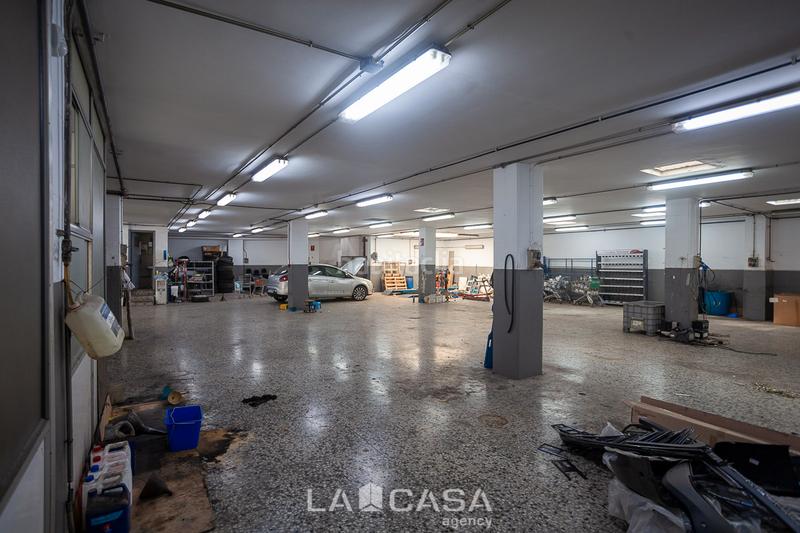 Foto 55f0612a-c179-460d-91cf-a845e8e3789a. Local commercial dans Castell-Poble Vell Castelldefels