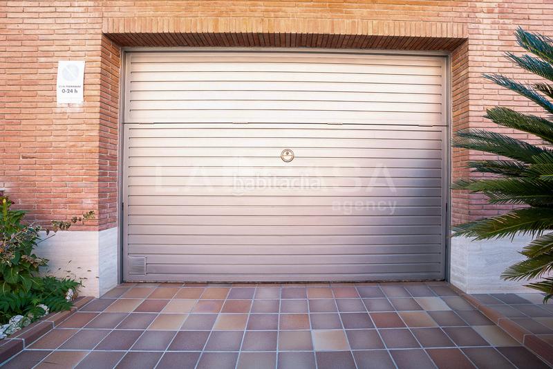 Foto d7172529-a39b-46d0-81d5-13c2dfc907ce. Casa adossada amb aparcament a Font Verda Granollers