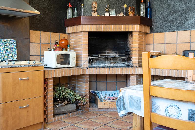 Foto 1cace36b-0e8d-4c27-8820-358b9c9515ce. Semi detached house with parking in Font Verda Granollers