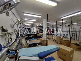 Locale commerciale in Can Mariner