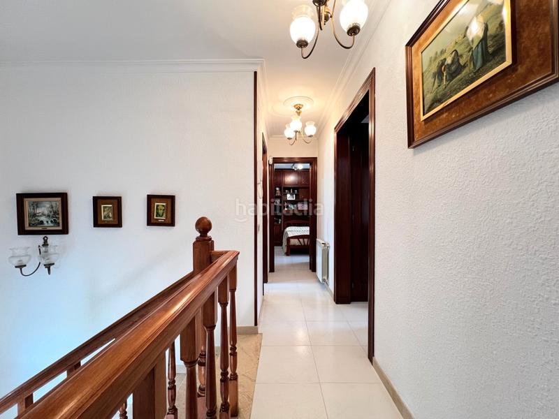 Foto 4f22531d-1bb9-4960-9934-0509926ce39d. House with heating parking in Alella