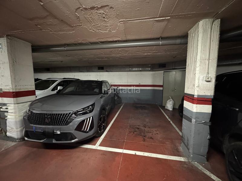 Foto 55f15818-aa5e-4161-93cd-b27a6b63124a. Parking coche en Castell-Poble Vell Castelldefels