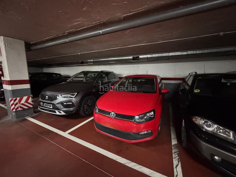 Foto b5702db8-aaf3-411d-ae86-481fb3fa6eb3. Parking coche en Castell-Poble Vell Castelldefels