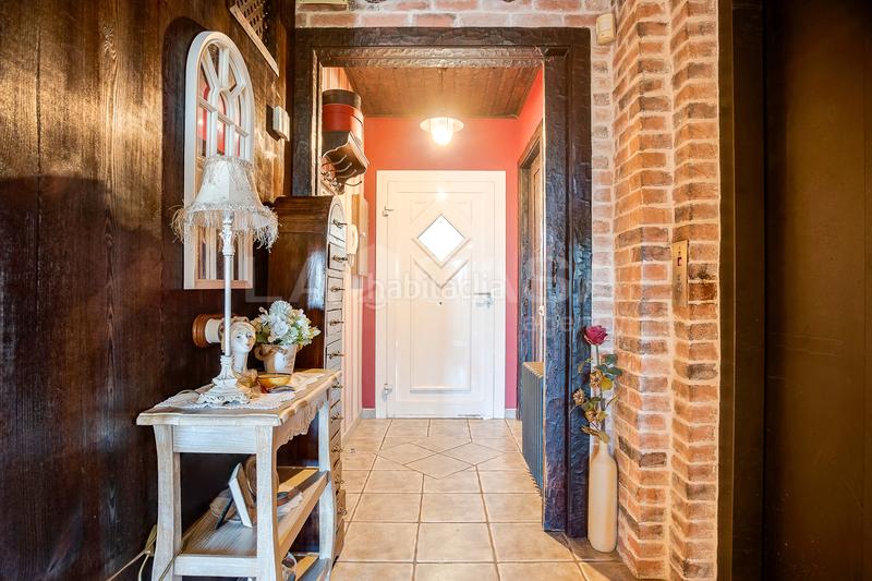 Foto aa1bc571-edf1-419d-b714-589021c7ac0c. House with heating parking in Font Verda Granollers