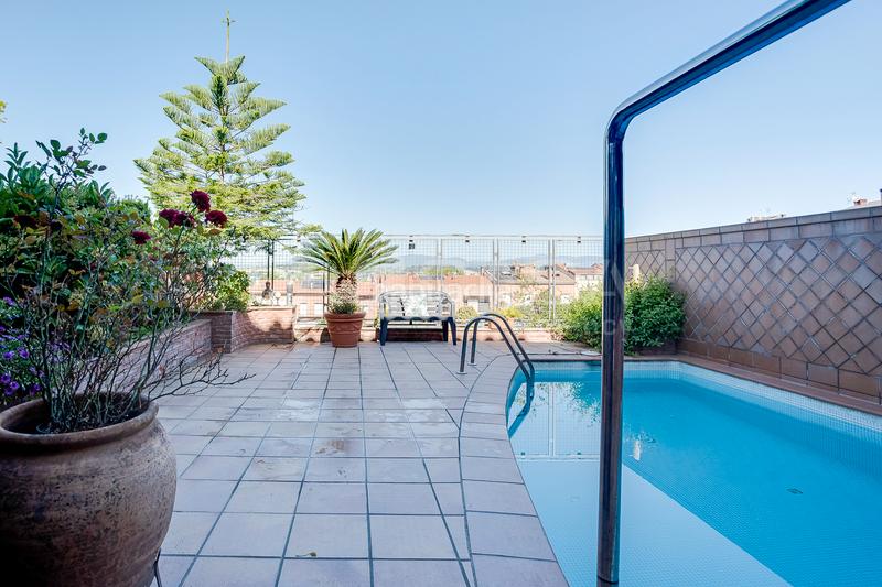 Foto b14e3aca-ff09-46f7-8515-85923d518ceb. House with heating parking in Font Verda Granollers