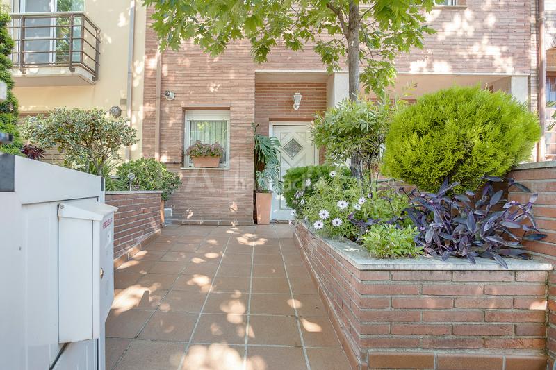 Foto c13f3d7b-7405-4560-9328-5ed25b364d84. House with heating parking in Font Verda Granollers